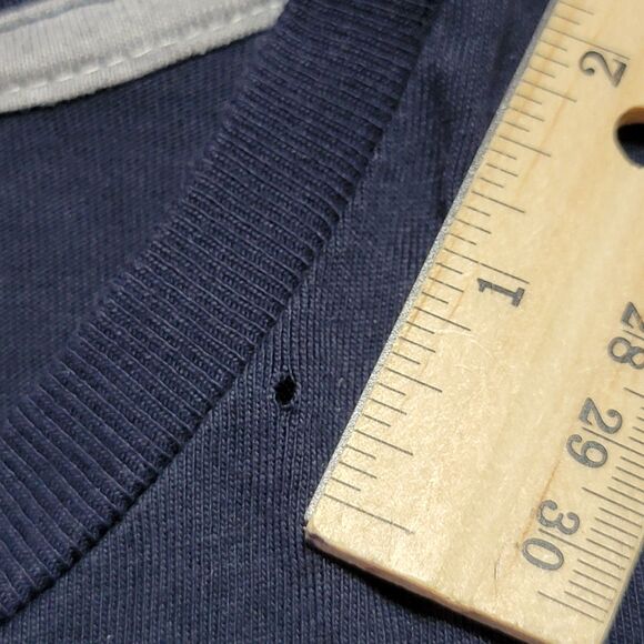 Tommy Hilfiger Graphic LS Tee Dark Navy Stripes on Arms - Size Medium - Picture 5 of 5